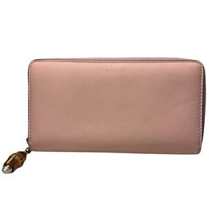 Vintage Women Gucci Blush Pink Long Leather zip-around Wallet with bamboo charm.